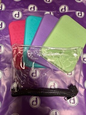 Set of 4 Pinfolio MiniBoards with 1 Carrying Case